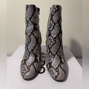 Aldo Snakeskin-print Leather Ankle Boots in 7.5